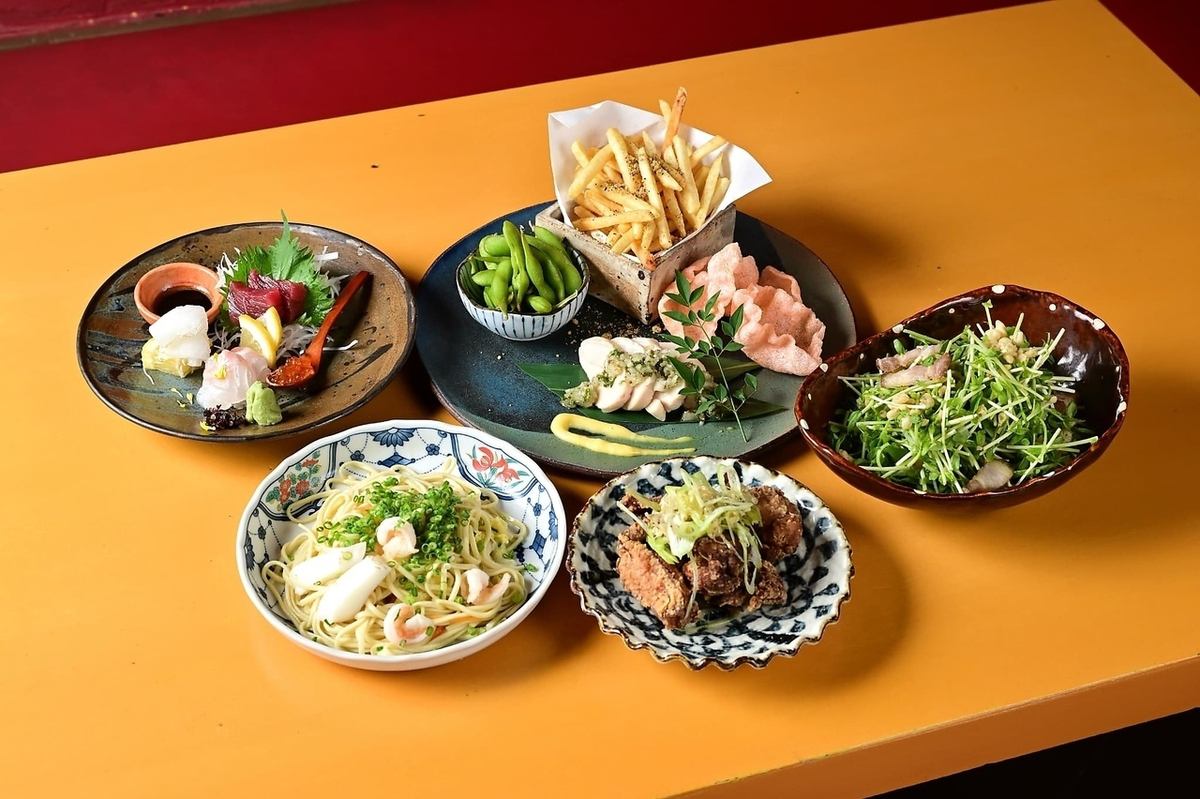 おつまみなど多彩なメニューが食べ放題＆飲み放題は5000円(税込)