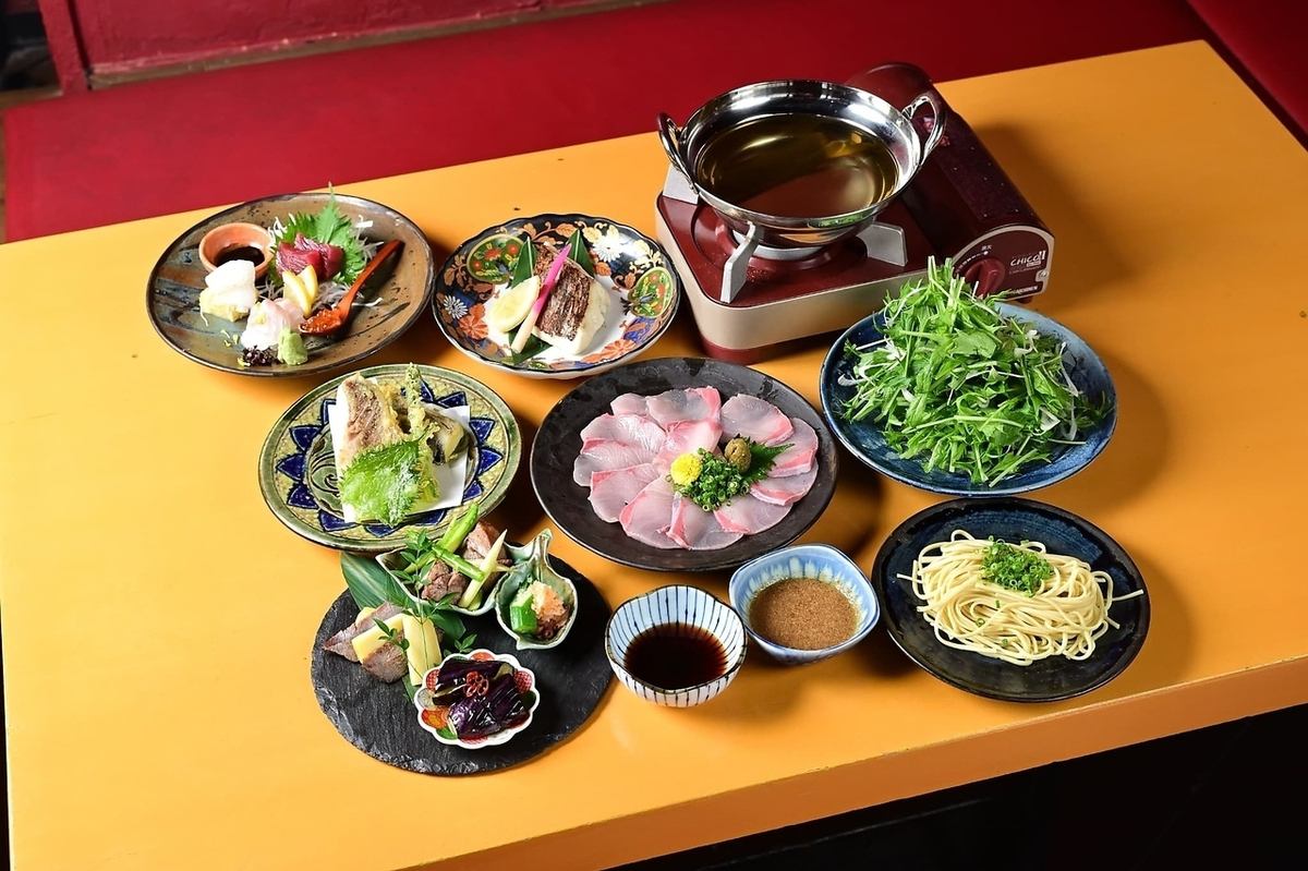 色とりどりの厳選食材を使ったお料理でみんなが楽しいお食事会に