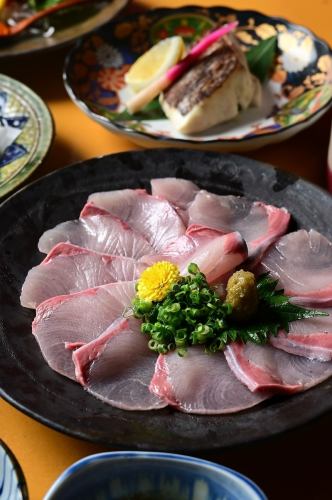 鮮魚や国産牛のコースも♪