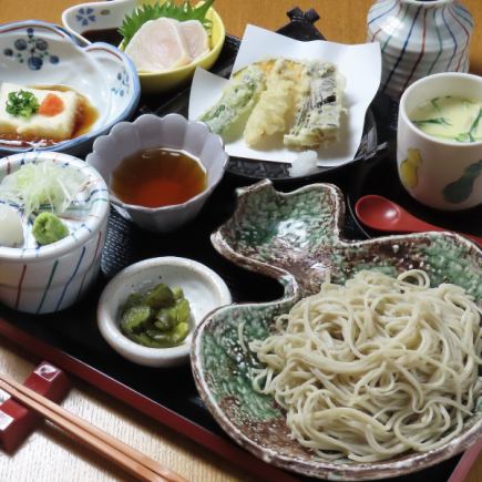 【鯛の尾頭付きお食い初め膳】お祝い蕎麦会席～天麩羅などデザート付～4400円