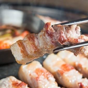 [E] Sunday to Thursday only! 120-minute all-you-can-eat samgyeopsal course for 2,500 yen + 2-hour all-you-can-drink for 1,500 yen!