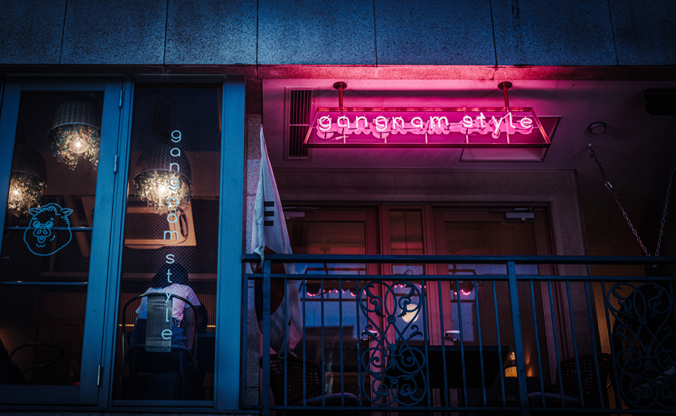 【インスタ映え】SNS映えのおしゃれ空間♪外から中まで、皆様で楽しめるような空間となっております。女子会/デート/誕生日/宴会/個室/貸切/ソファー/食べ放題