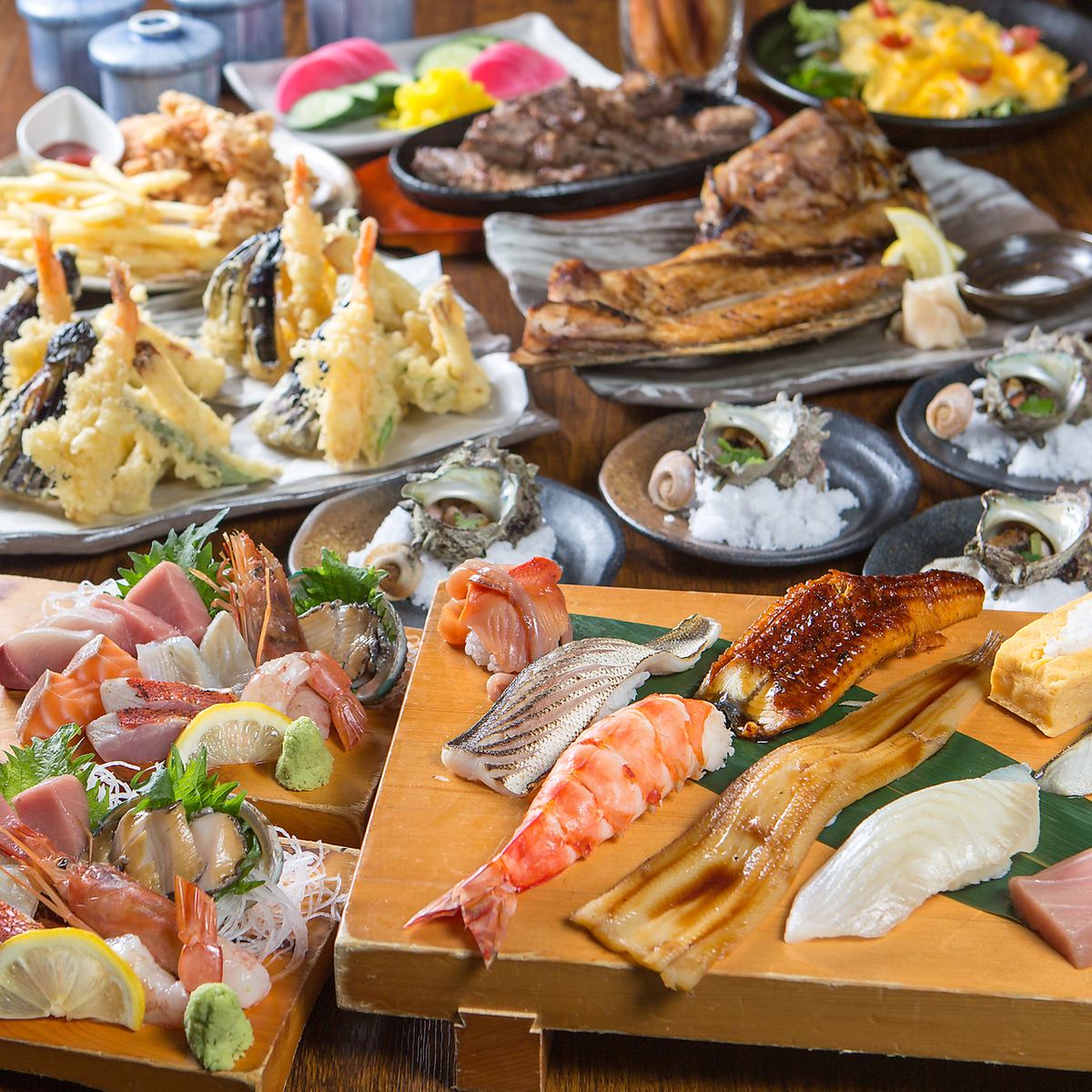 可以享用嚴選海鮮和宴會的十三總人氣餐廳。