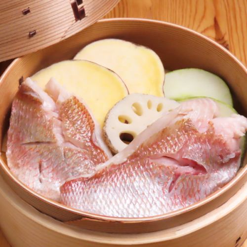 じわもん名物 地魚と加賀野菜のせいろ蒸し