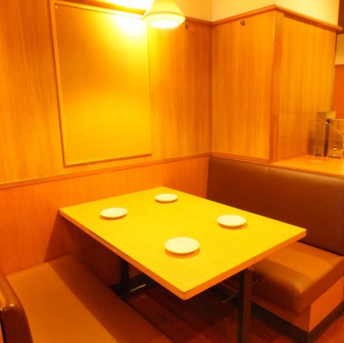 【All seats in the shop loose table seats!】