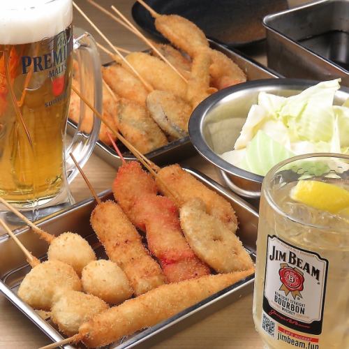 大阪ならではの串カツを本場道頓堀で味わう♪新鮮素材を使い、店舗で全て串打ちは行なっております。