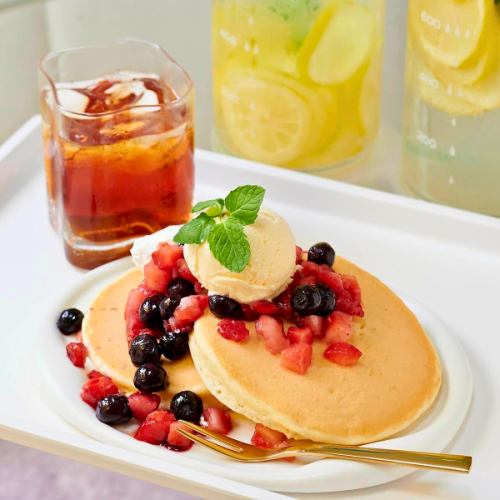 ベリーパンケーキ（乳・卵不使用）