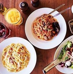 【3,300円（税込）】前菜にピッツァやパスタ！お肉、お魚料理が入った全9品のパーティコース★