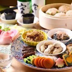 お刺身やおばんざい盛り合わせが堪能できる みつ橋コース5500円ドリンクは別料金となります