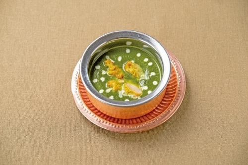 ほうれん草とチキンカレー