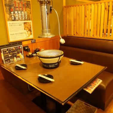Private room / table / Large number of guests possible! You can dine slowly in a spacious shop ♪ The parking lot is also equipped with 22 car parks so we are waiting for you to come by car