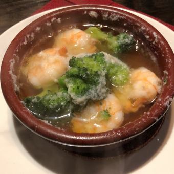 Shrimp and Broccoli's Achillo