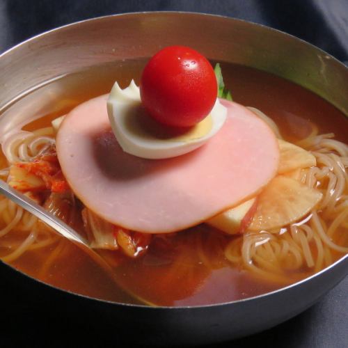 〆に最適なさっぱり食べられる 『冷麺』
