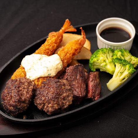 We offer a warm and relaxing atmosphere, courteous customer service, and special hamburgers and steaks made with plenty of high-quality meat, as well as dishes that bring out the flavor of the meat.In addition, our staff members are attentive and attentive, providing the best service tailored to each customer.