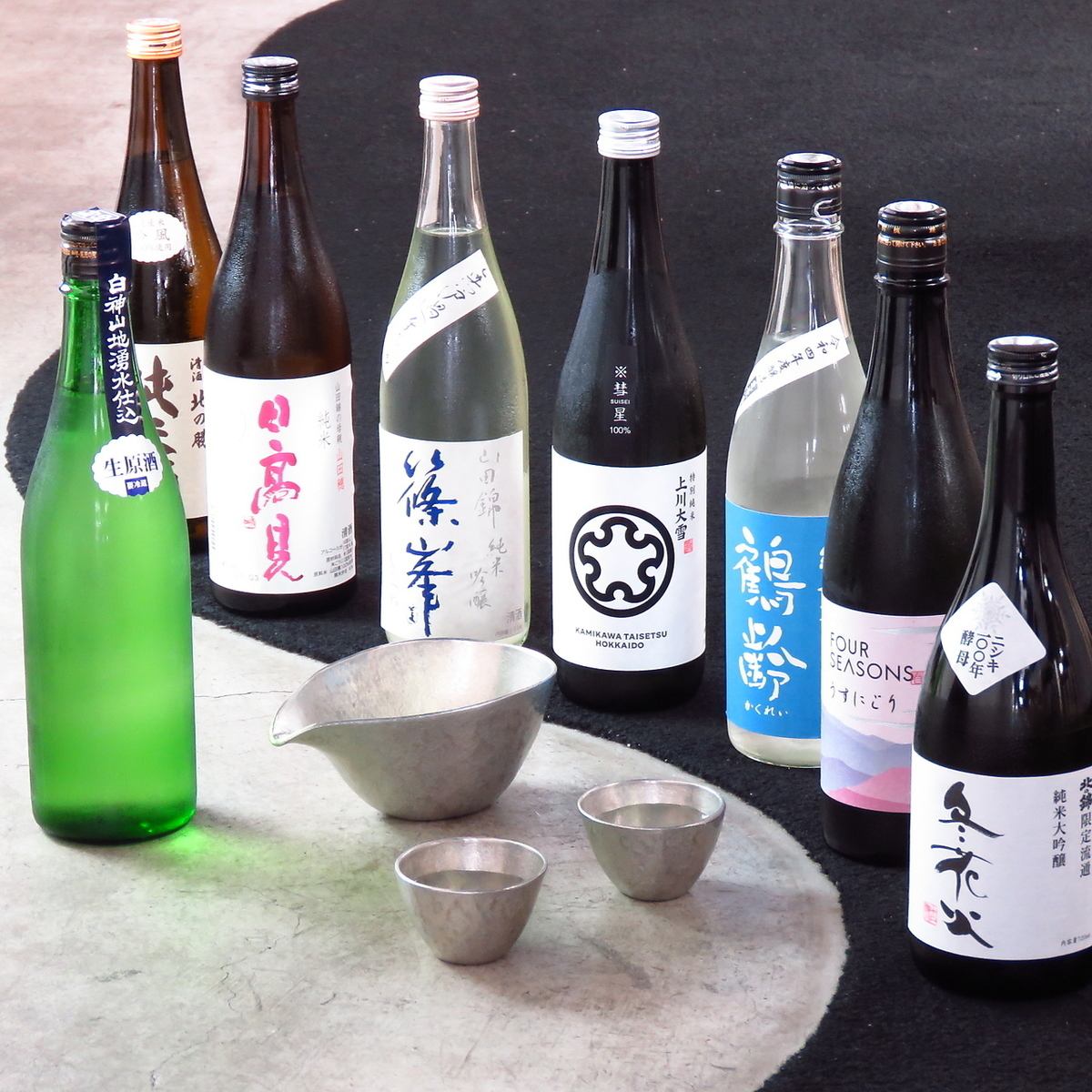 道産、道外幅広く取りそろえた日本酒はお料理との相性よし◎