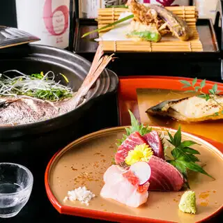 【3時間飲み放題】鮎の塩焼きと選べる土鍋ご飯を堪能する豪華鮮魚コース8,000円♪