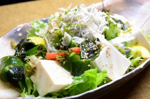 Boiled whitebait and tofu salad