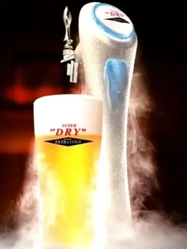キンキン生ビールに名物レモンサワー！
