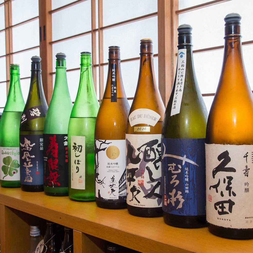 We offer sake from all over the country for the four seasons ♪