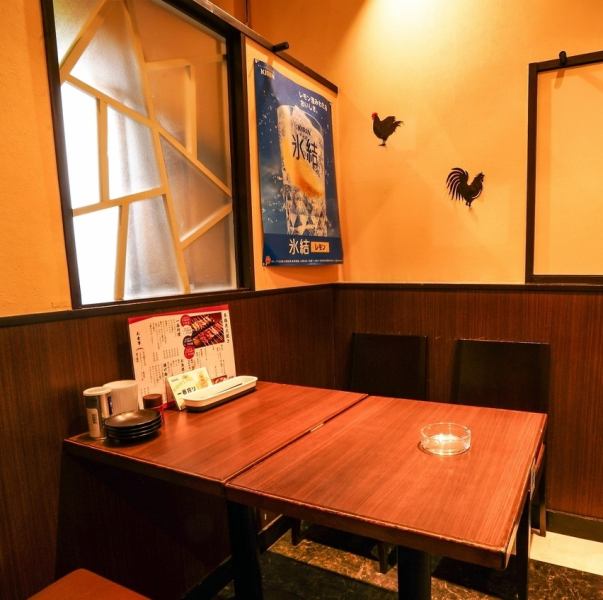 テーブル席は2名～最大14名まで！友達同士やカップル、会社帰りのサク飲みにもオススメです！