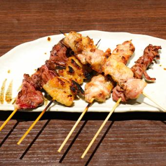 【とり串】もも/せせり/皮/軟骨/ハツ/砂肝/レバー/つくね(各一本)