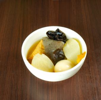 鶏ガラおでん盛合せ