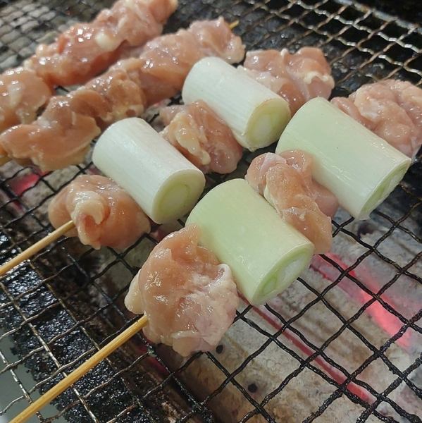 焼き鳥から一品料理、焼き物等♪各種コースもご用意しております。