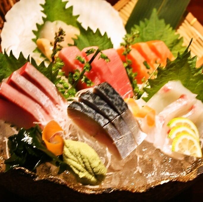 Top sashimi platter with medium fatty tuna (for 2-3 people)