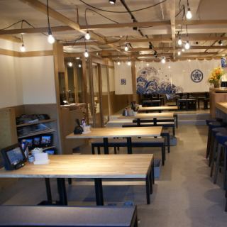 リラックスして寛げるソファー席も充実しております！