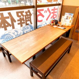 リラックスして寛げるソファー席も充実しております！