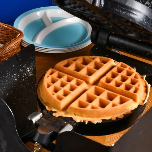[Handmade style is fun! Delicious waffles that can be arranged] American waffles ≪Included in the buffet≫