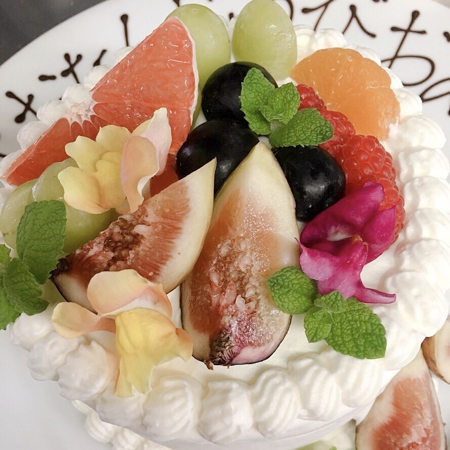 お誕生日やお祝いに ネット予約ok ｃａｌｍ特製ホールケーキ 5号 3850円 税込 Calm カーム イタリアンレストラン 羽生