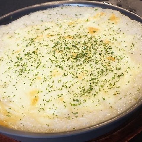 山芋のチーズ鉄板焼き