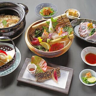 Great value! A must-see for event organizers, perfect for the New Year's party season! Includes all-you-can-drink (90-minute time limit)