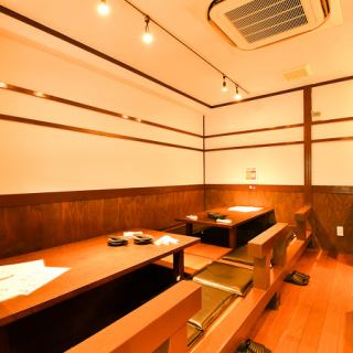 お座敷は掘りごたつでのご用意です★