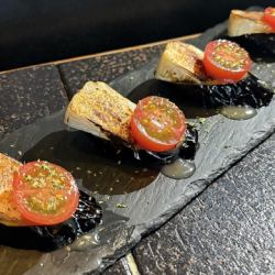 揚げ茄子とカマンベールチーズのあつあつ