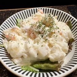 自家製ポテトサラダ