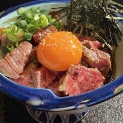和牛ユッケ
