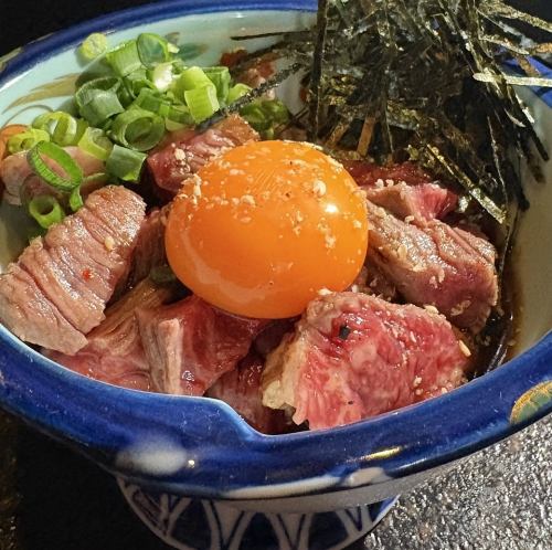 和牛ユッケ