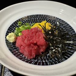 本マグロたたきと沢庵