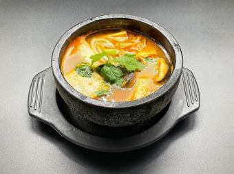 Sundubu（豆腐炖菜）