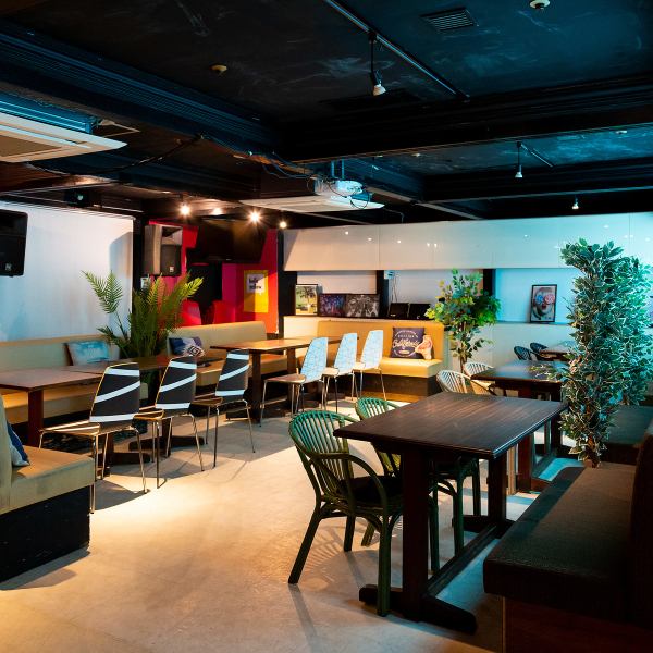 [VIP private room/Private room ◎] The VIP private room at the back of the store can be reserved for 15 to 30 people ★Equipped with a monitor, microphone, and sound system♪ It's a perfect space for a small number of people ^ ^!
