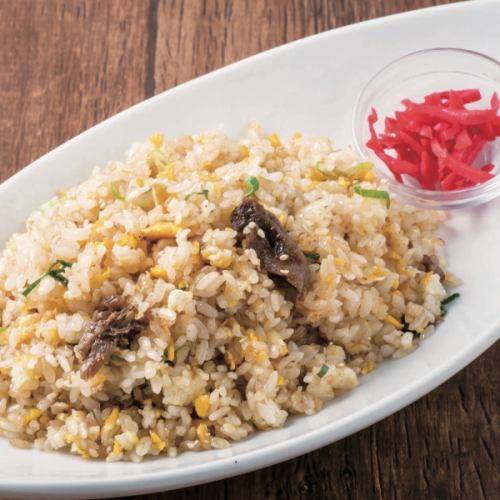 じっくり煮込んだ牛すじチャーハン