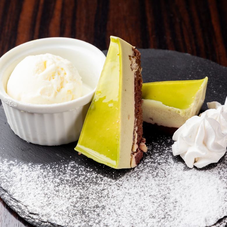 ピスタチオケーキwithバニラアイス