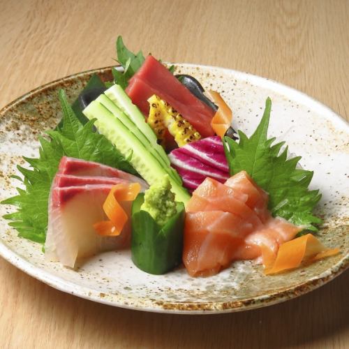 季節の刺身盛り合わせ！