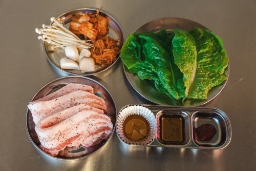 Samgyeopsal (1 serving)