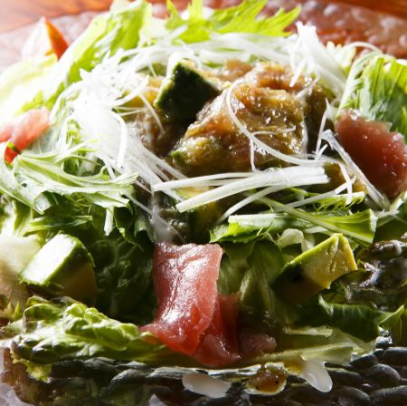 鮪とアボカドのイタリア風サラダ