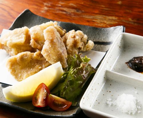 地鶏の唐揚げニンニク味噌添え