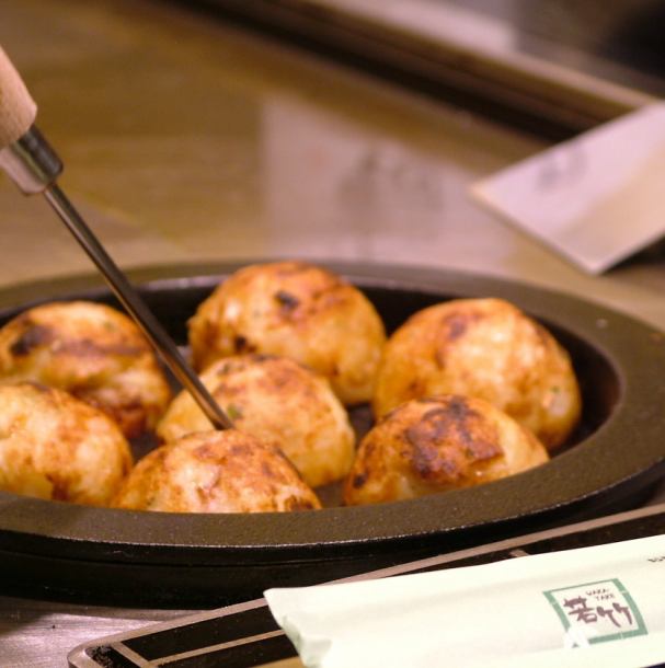 Each table is also equipped with a dedicated space to bake Takoyaki ♪ PayPay (smart settlement) can be used!