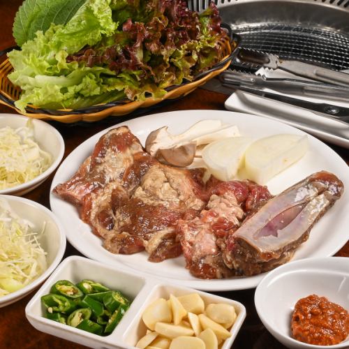 韓国式骨付きカルビ